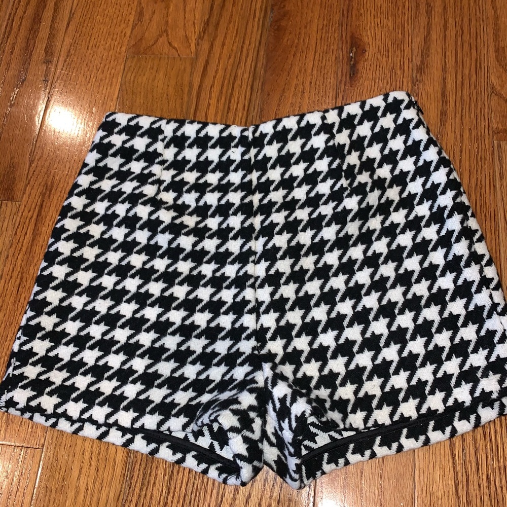 Forever 21 high-waisted woven shorts